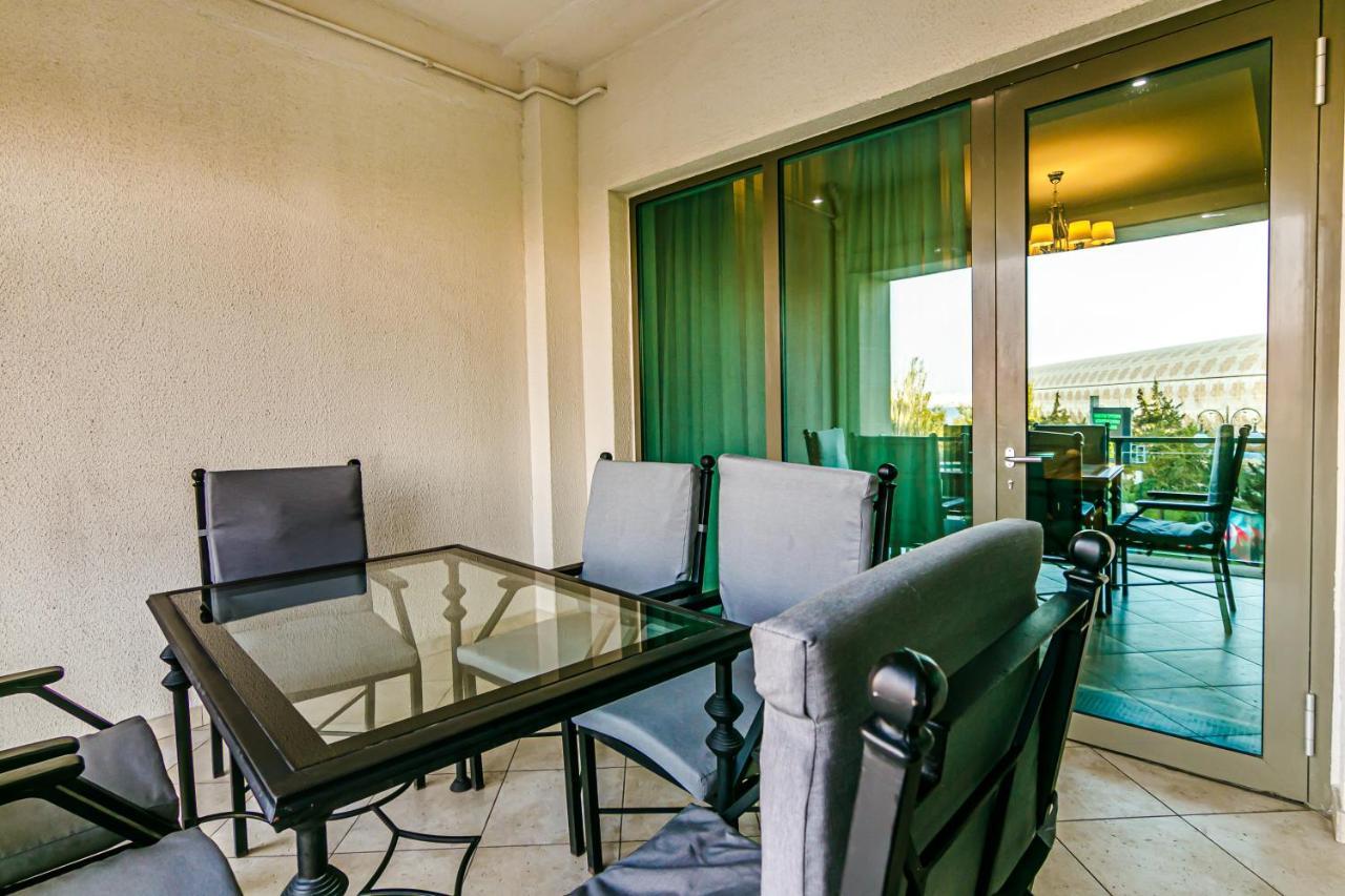 Baku Deniz Mall Family Hotel Apartment Exterior photo
